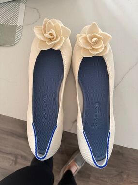 Rothy's Love Bird Petal Square Slip-On - Neutral Tan